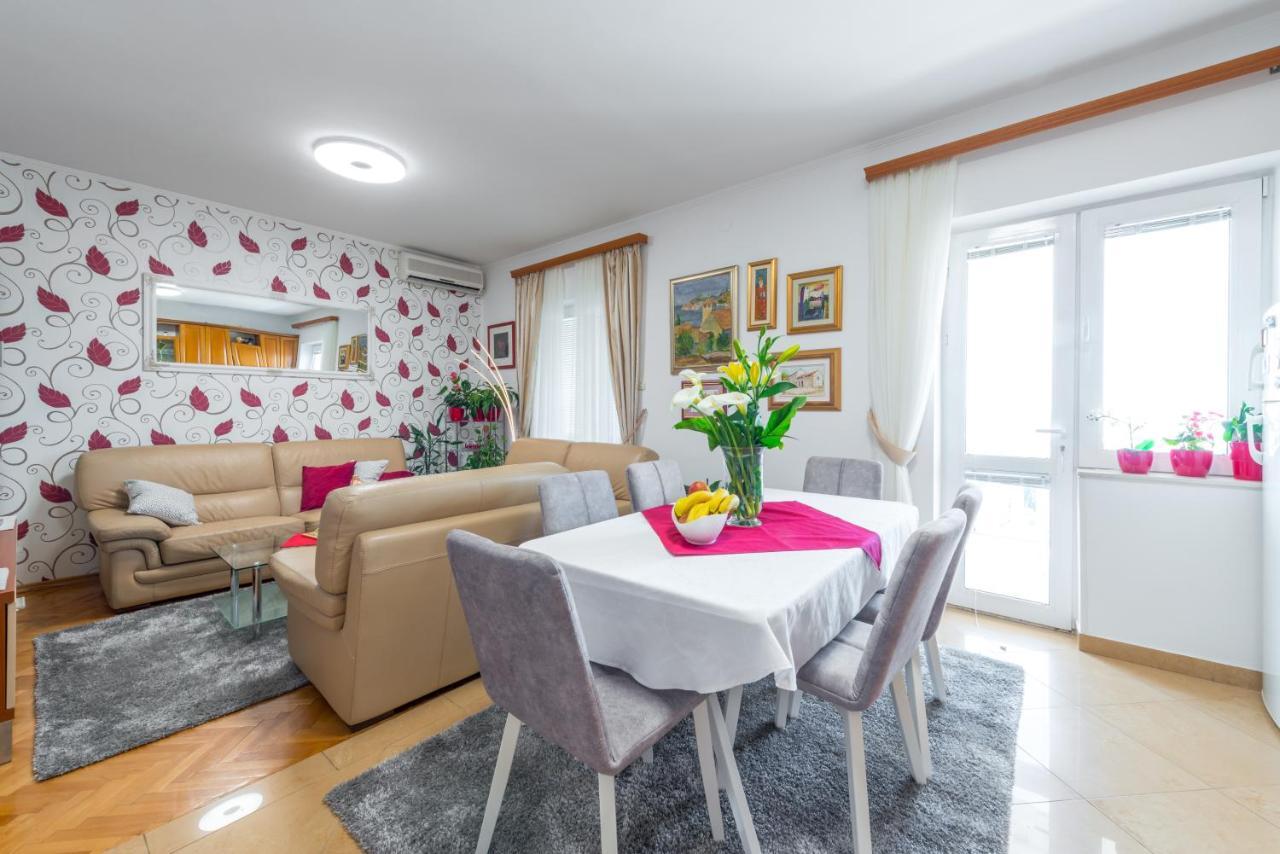 Lovely Apartment Дубровник Екстериор снимка