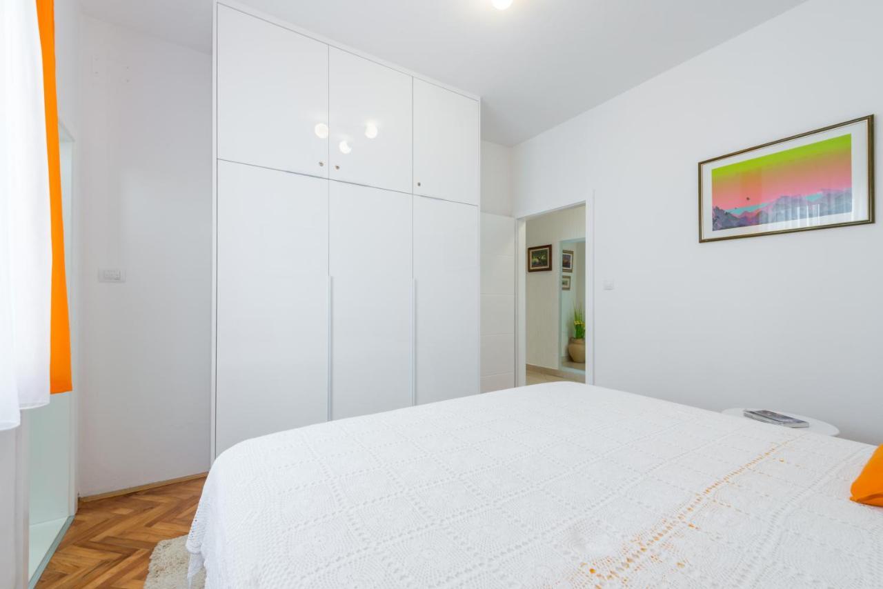 Lovely Apartment Дубровник Екстериор снимка