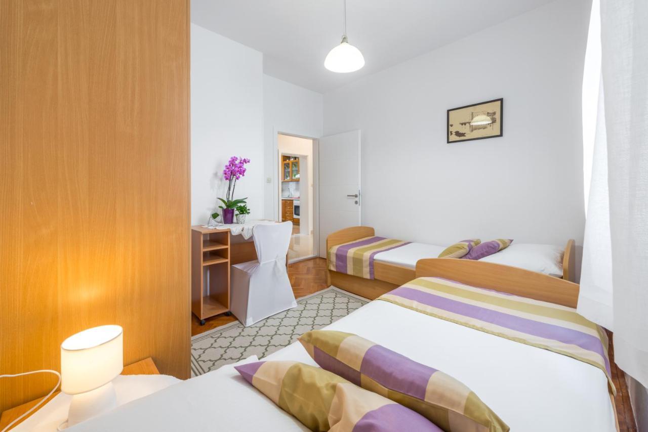 Lovely Apartment Дубровник Екстериор снимка