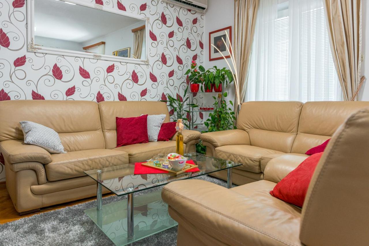 Lovely Apartment Дубровник Екстериор снимка