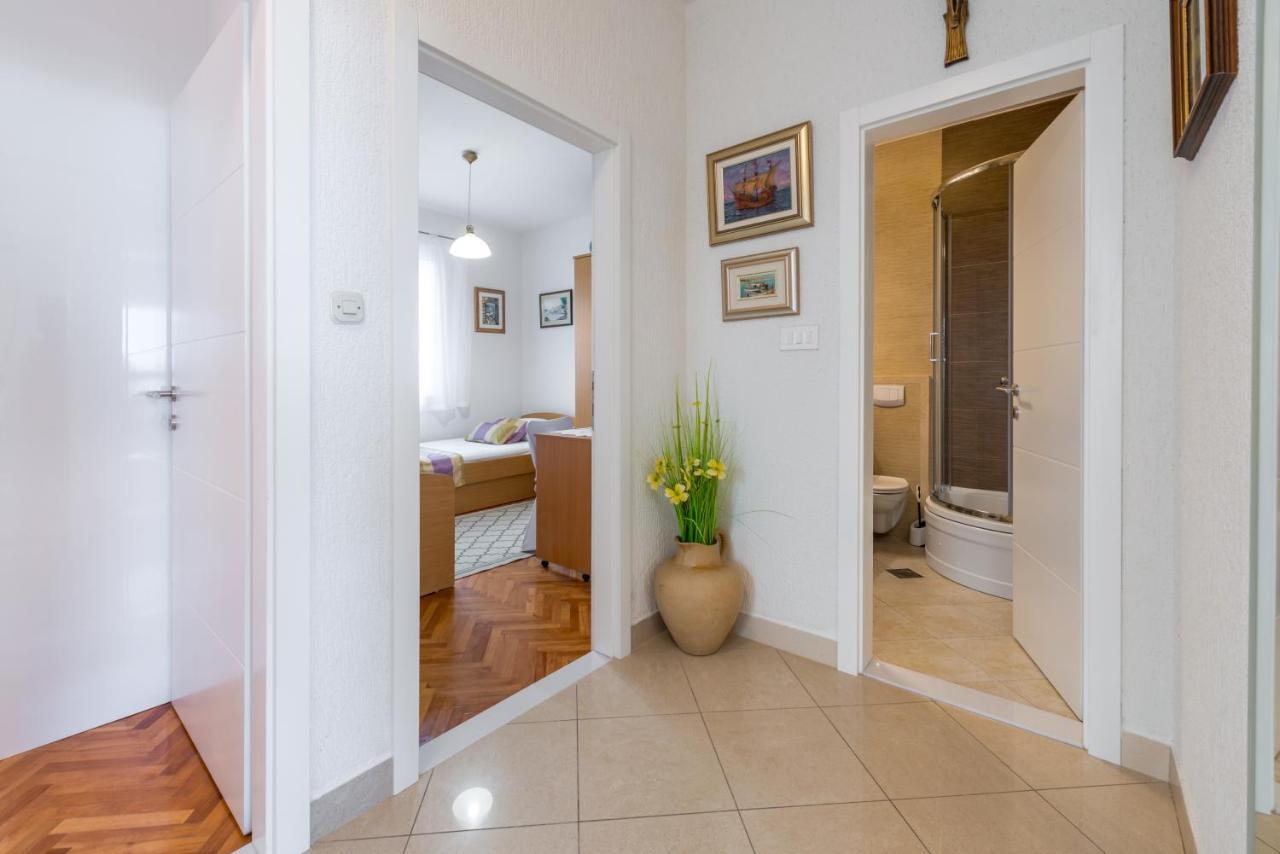 Lovely Apartment Дубровник Екстериор снимка