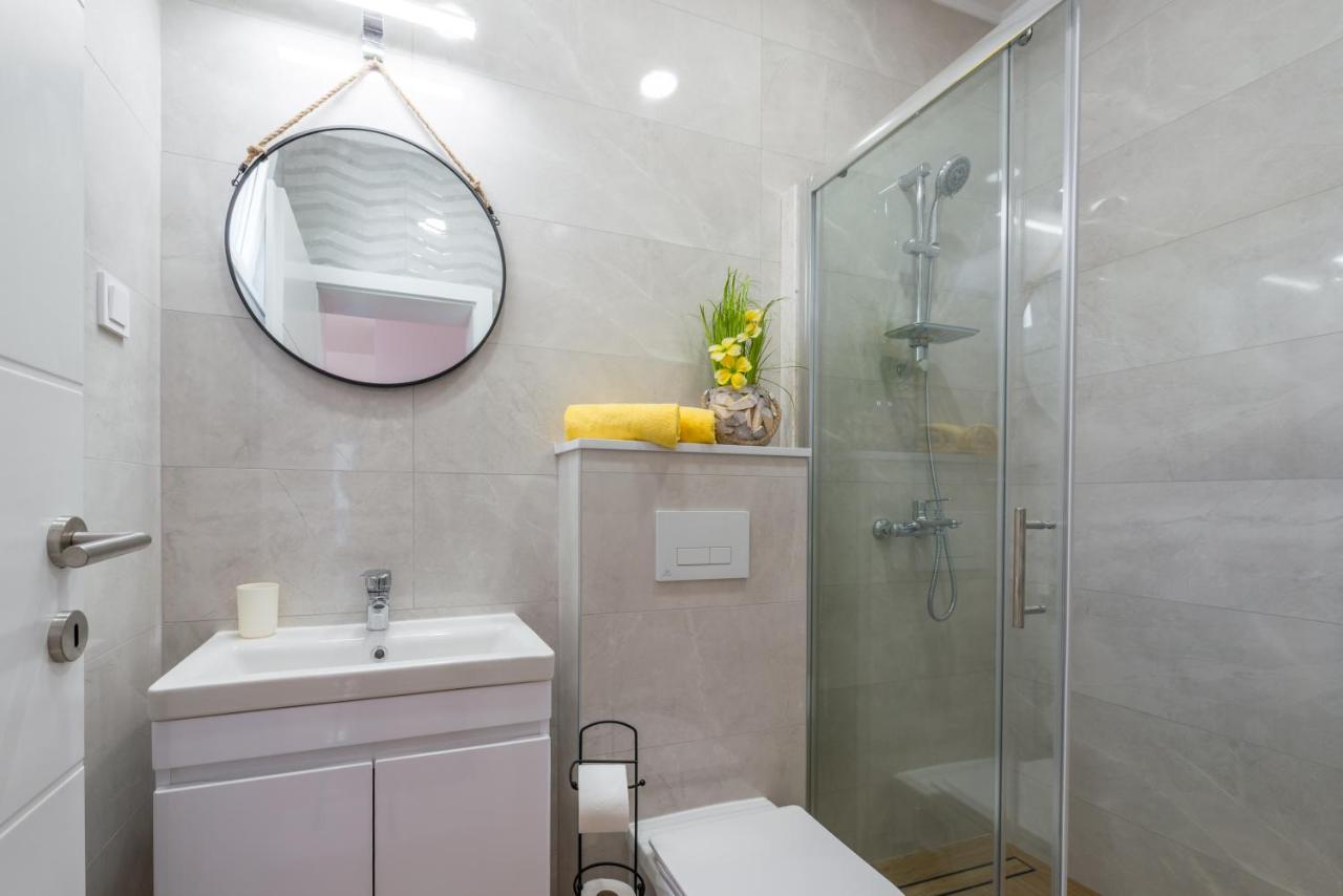 Lovely Apartment Дубровник Екстериор снимка