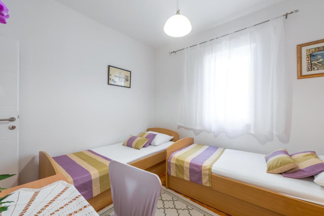Lovely Apartment Дубровник Екстериор снимка