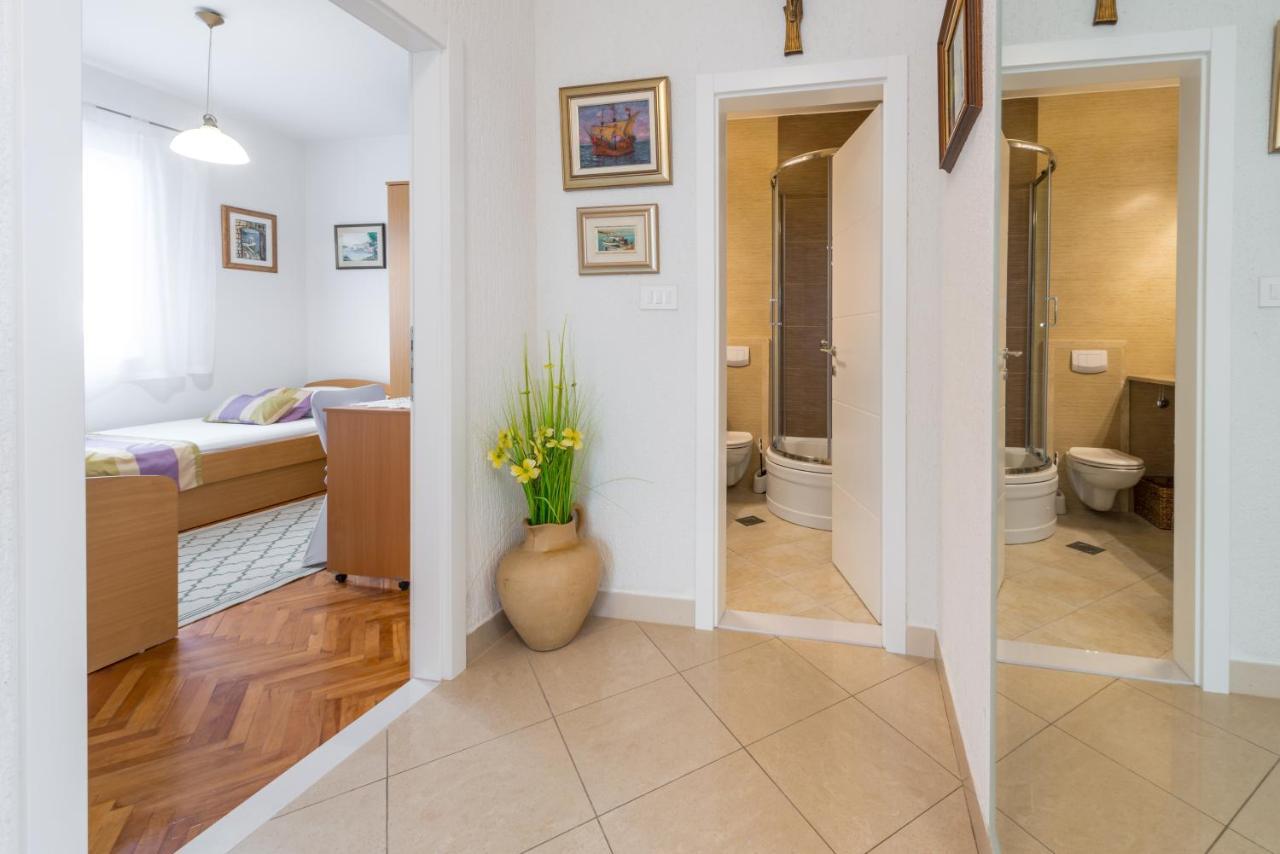 Lovely Apartment Дубровник Екстериор снимка