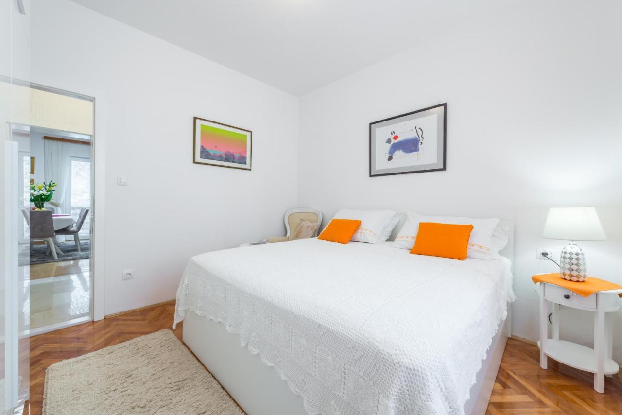 Lovely Apartment Дубровник Екстериор снимка