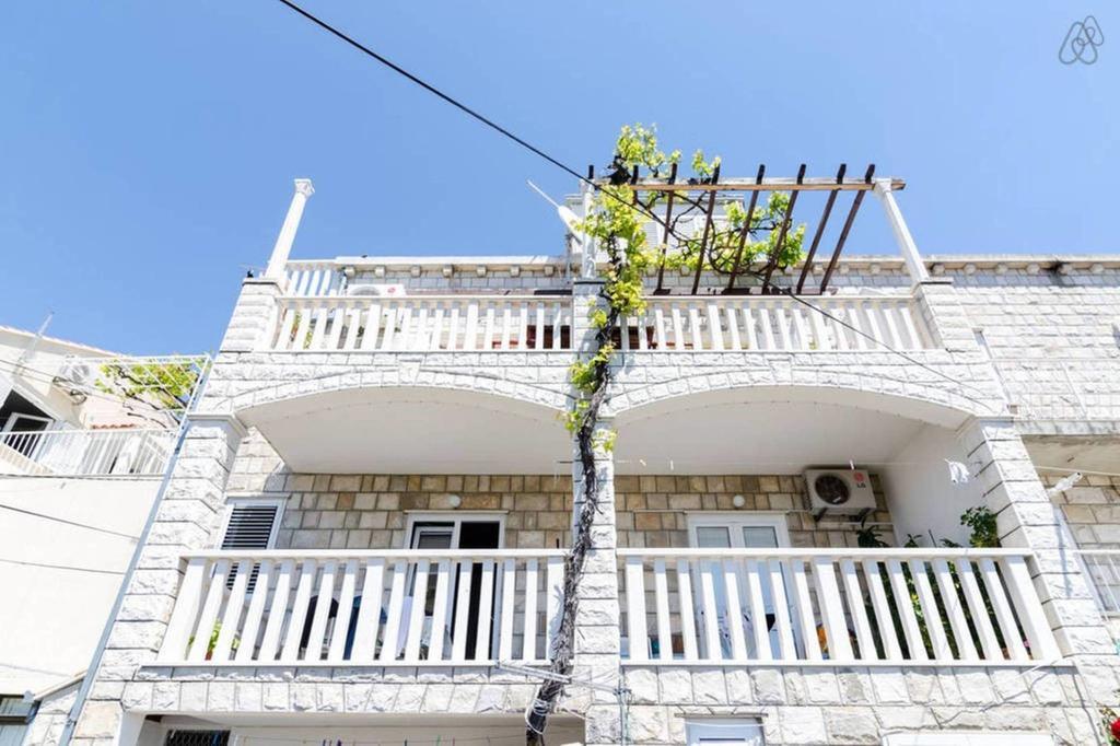 Lovely Apartment Дубровник Екстериор снимка